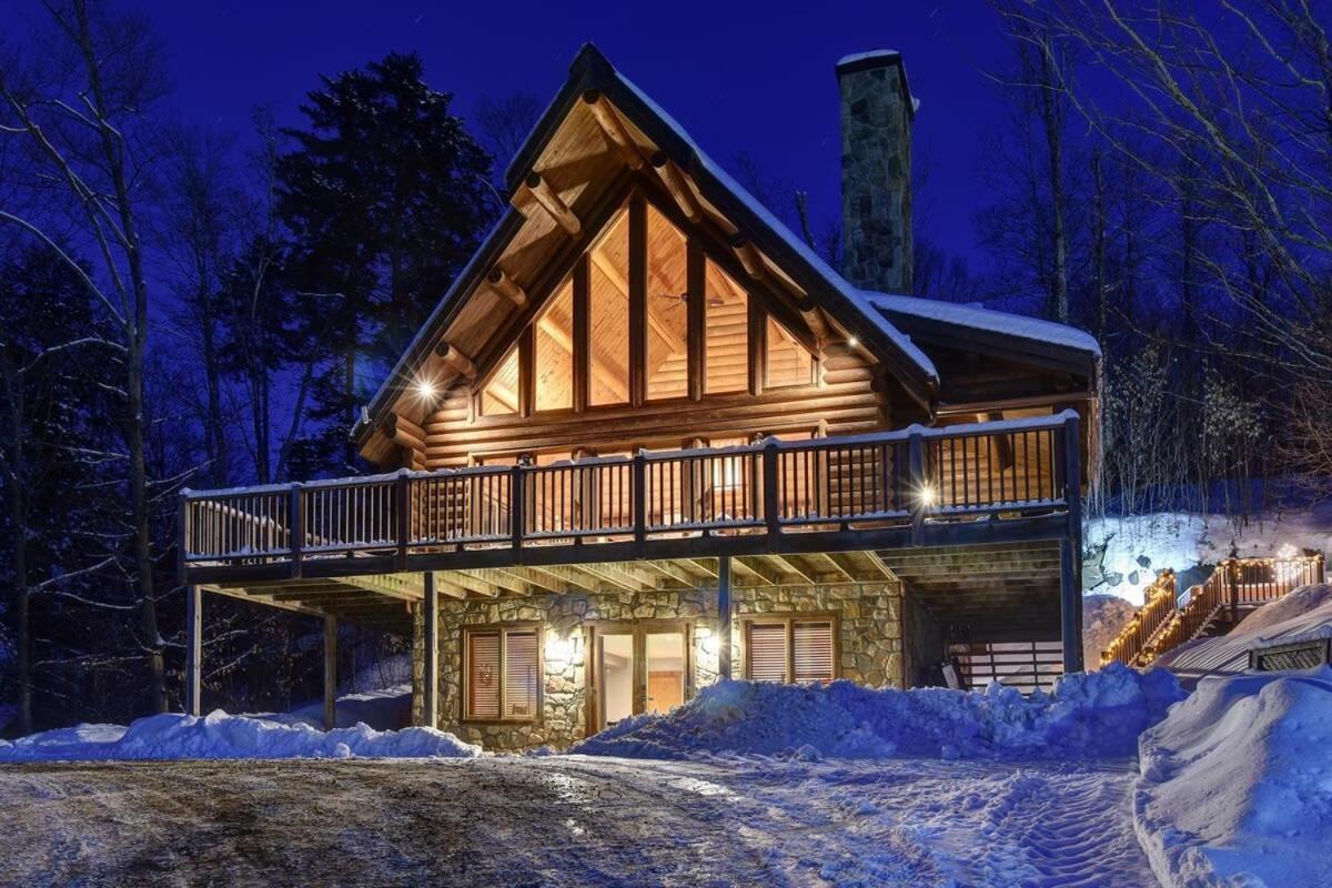 Chic Familiale, Relaxant Avec Spa En Montagnes Labelle Exterior foto