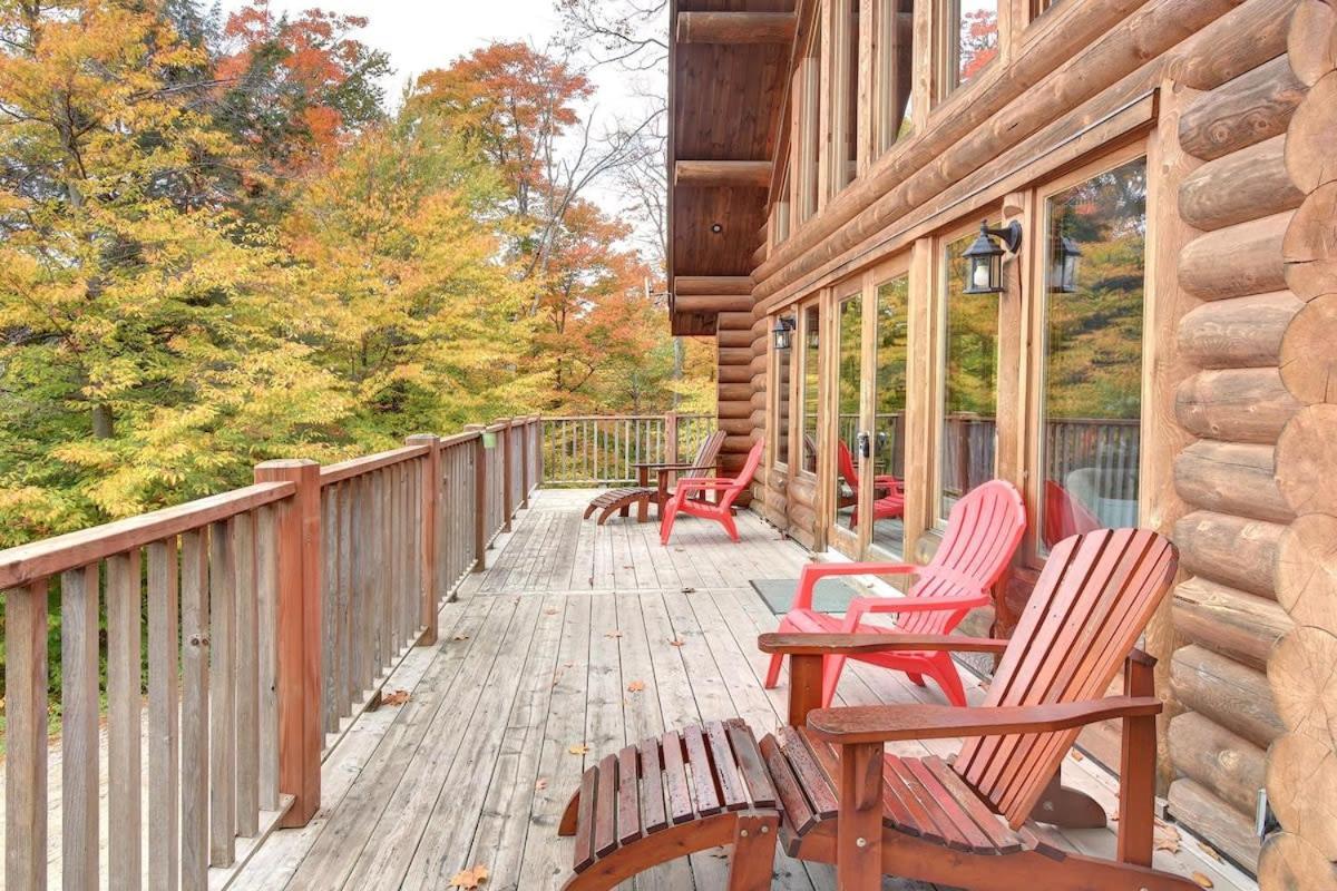 Chic Familiale, Relaxant Avec Spa En Montagnes Labelle Exterior foto