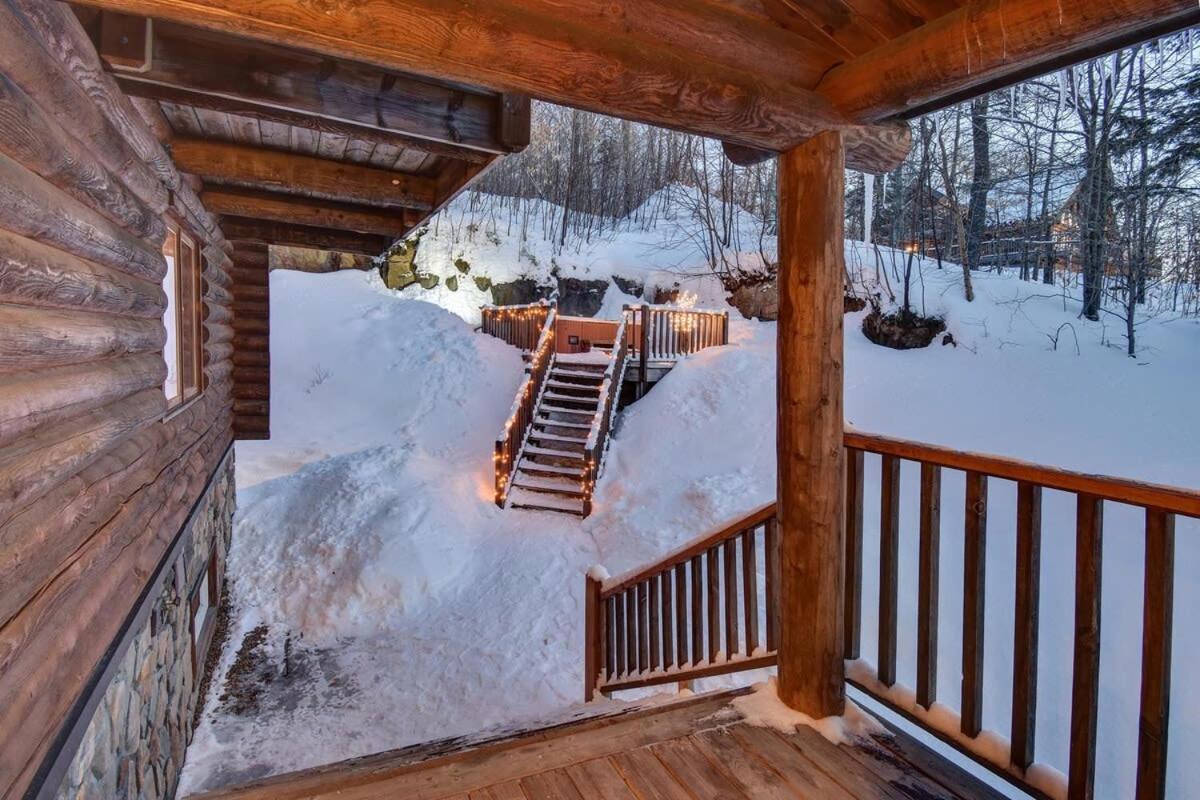 Chic Familiale, Relaxant Avec Spa En Montagnes Labelle Exterior foto