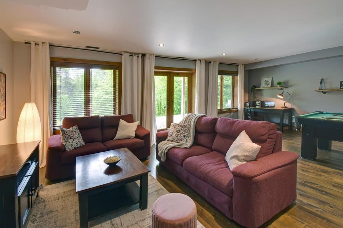 Chic Familiale, Relaxant Avec Spa En Montagnes Labelle Exterior foto