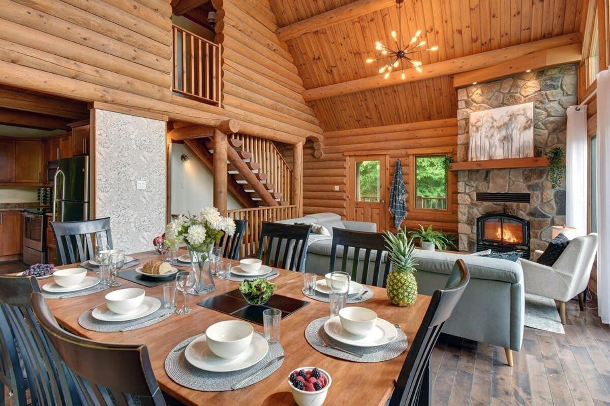 Chic Familiale, Relaxant Avec Spa En Montagnes Labelle Exterior foto