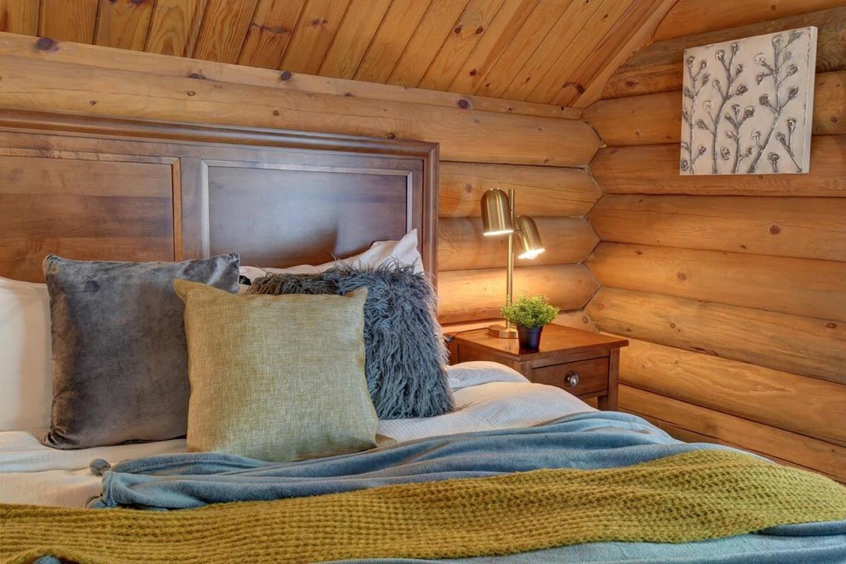 Chic Familiale, Relaxant Avec Spa En Montagnes Labelle Exterior foto